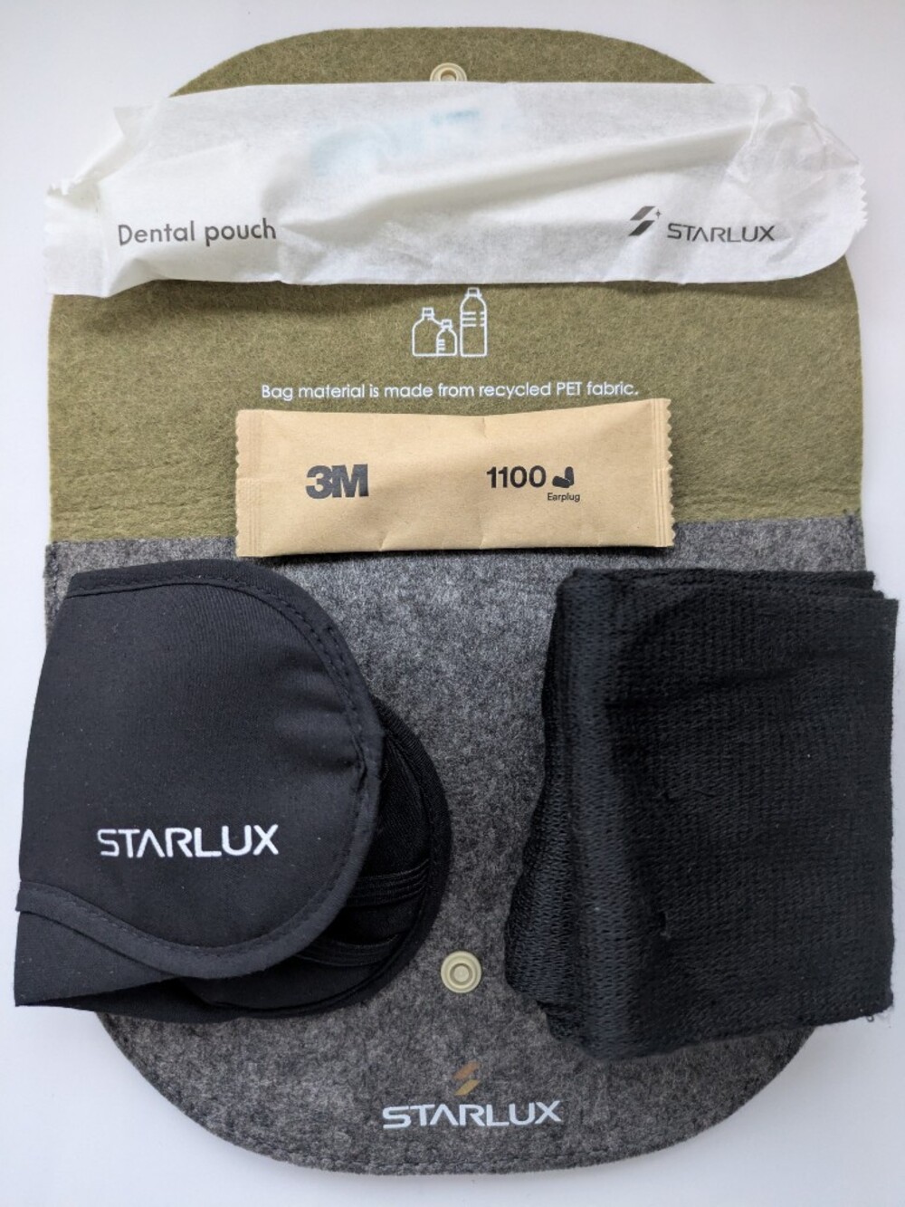 Starlux Travel Amenity Kit in Grey